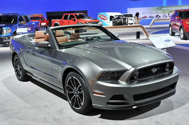 2013-Ford-Mustang