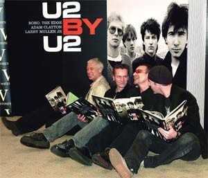 U2 disfrutando de una buena lectura. Foto: Taringa.