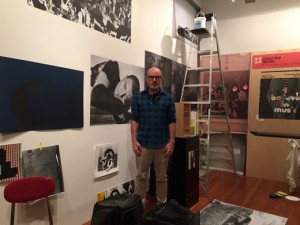 Michael Stipe en su estudio. Foto: Bedford and Bowery.